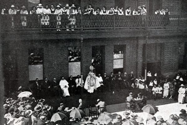 1922 opening Dunlevie