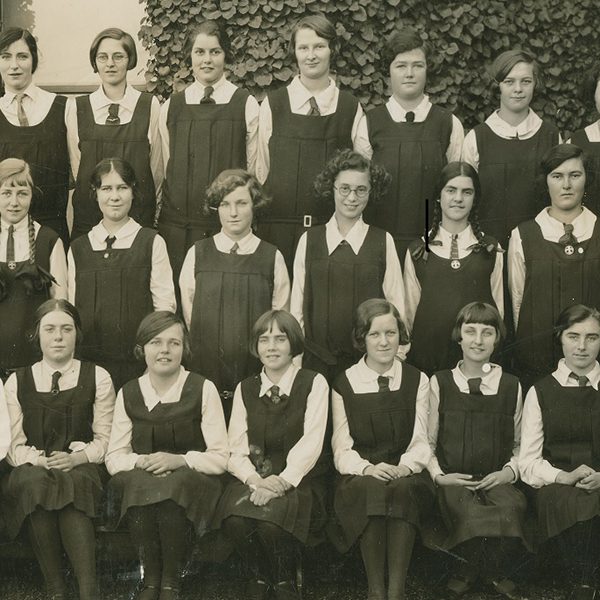 1927