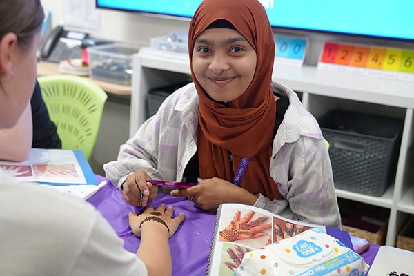 Henna stall 2023