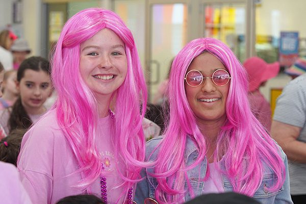 Pink hair 2022